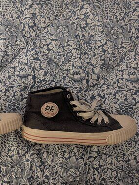PF Flyers Center Gray Size 6